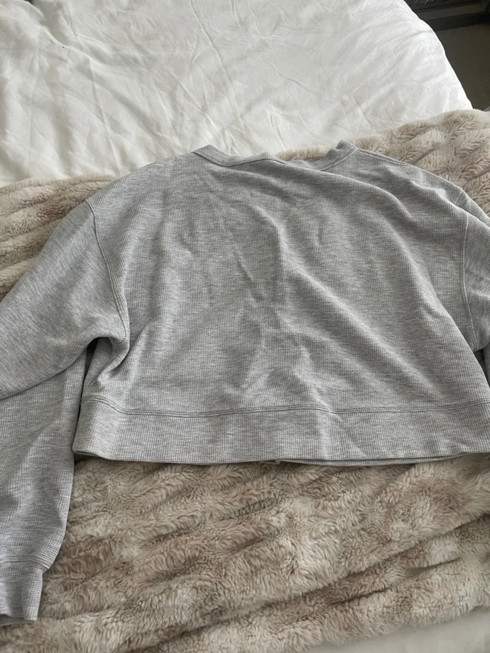 Alo gray pullover - Picture 3 of 5